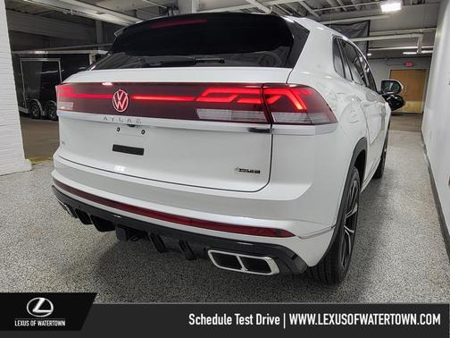 2024 Volkswagen Atlas Cross Sport 2.0T SEL Premium