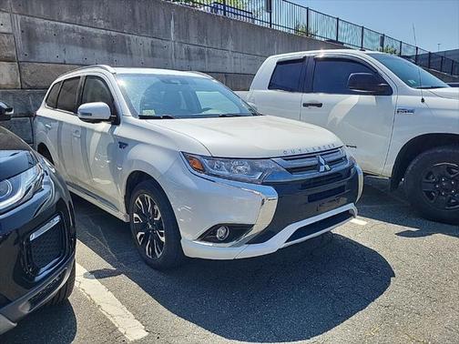 2018 Mitsubishi Outlander PHEV GT