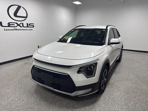 2023 Kia Niro EX