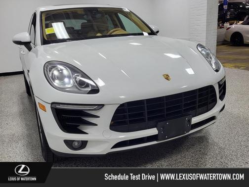 2017 Porsche Macan S