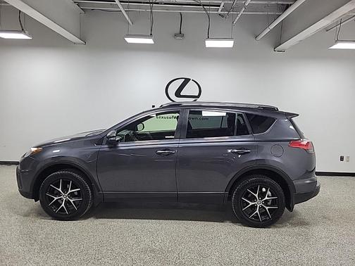 2018 Toyota RAV4 SE