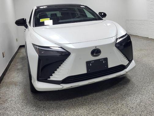 Oxygen White 2026 Lexus RZ 450e Luxury