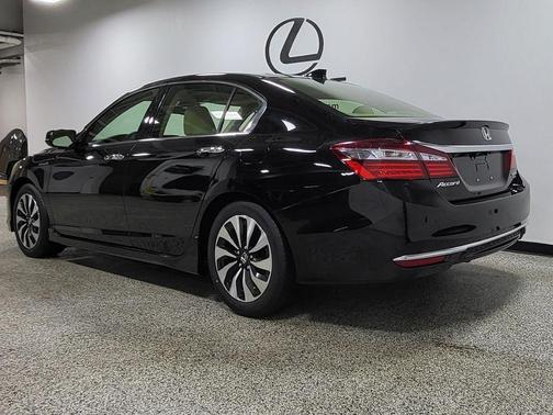 2017 Honda Accord Hybrid Touring