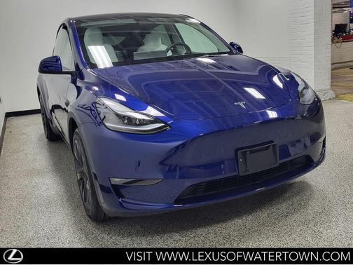Quicksilver 2025 Tesla Model Y Long Range Dual Motor All-Wheel Drive