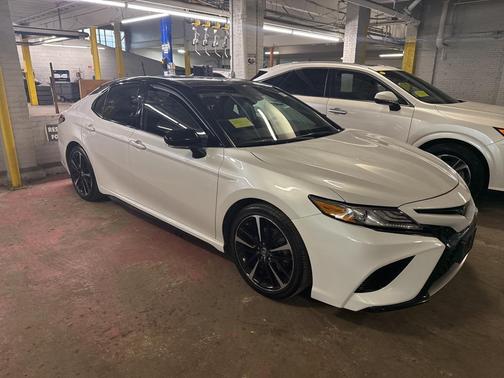 2019 Toyota Camry XSE