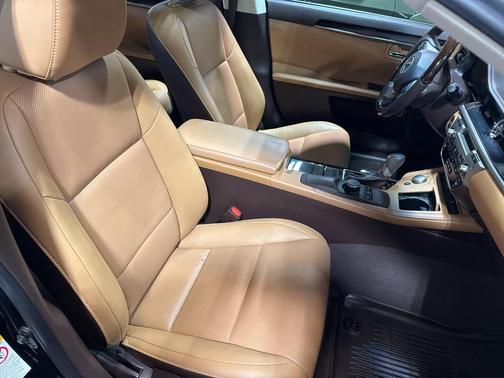 2018 Lexus ES 350 Base