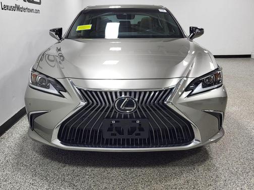 Atomic Silver 2019 Lexus ES 350 Base