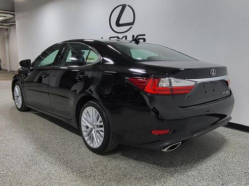 Obsidian 2016 Lexus ES 350 Base