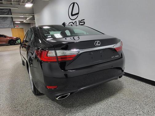 Obsidian 2016 Lexus ES 350 Base