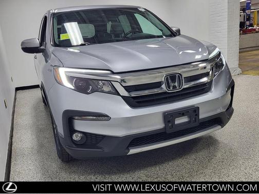 Lunar Silver Metallic 2022 Honda Pilot AWD EX-L
