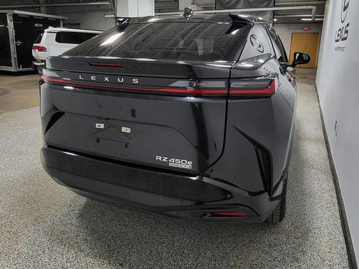 2025 Lexus RZ 450e Premium