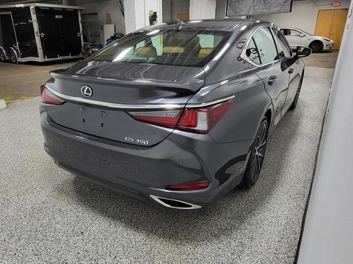 2023 Lexus ES 350 Base
