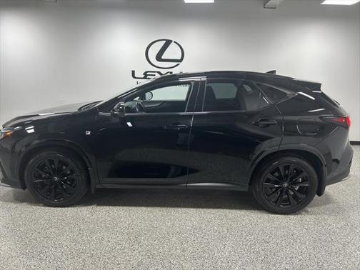 2024 Lexus NX 450h+ F SPORT Handling