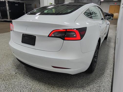 2020 Tesla Model 3 Standard Range Plus