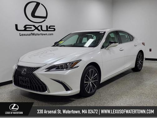 2025 Lexus ES 300h Base