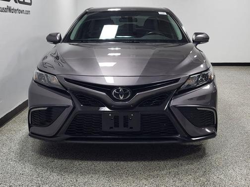 Predawn Gray Mica 2022 Toyota Camry SE