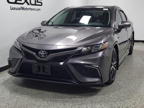 Predawn Gray Mica 2022 Toyota Camry SE