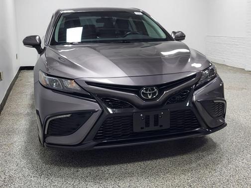 Predawn Gray Mica 2022 Toyota Camry SE