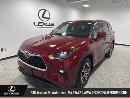 2021 Toyota Highlander Hybrid XLE