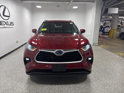 2021 Toyota Highlander Hybrid XLE
