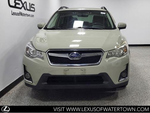 Desert Khaki 2017 Subaru Crosstrek 2.0i Limited