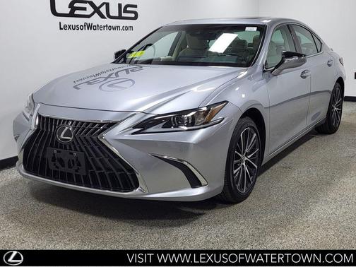 2024 Lexus ES 300h Base