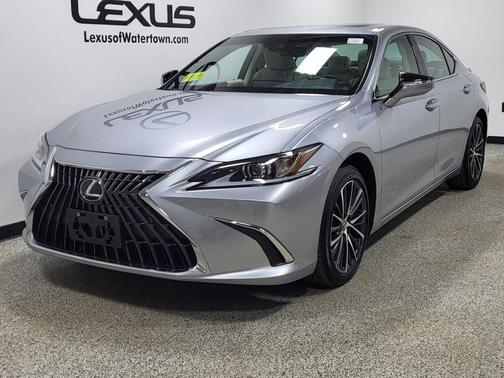 2024 Lexus ES 300h Base