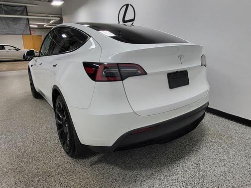 2021 Tesla Model Y Long Range Dual Motor All-Wheel Drive