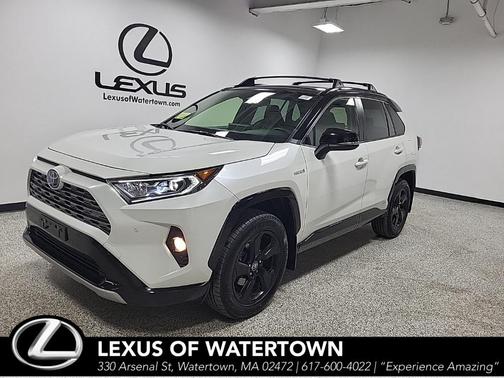 2020 Toyota RAV4 Hybrid SE