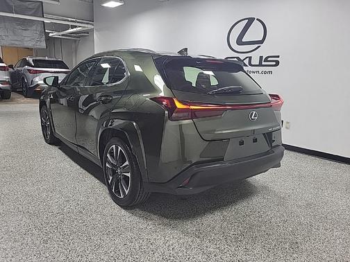 2023 Lexus UX 250h Base