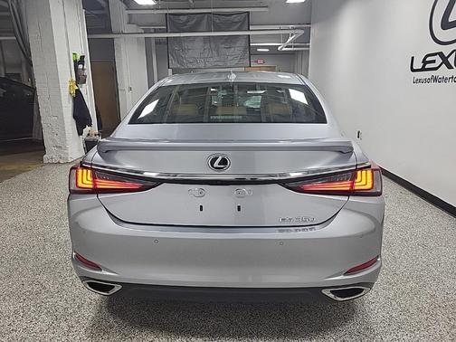2023 Lexus ES 350 Base