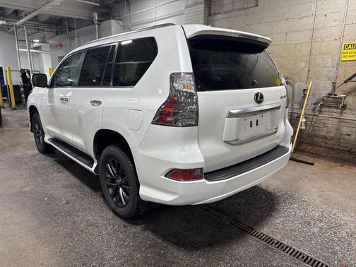 2023 Lexus GX 460 Premium