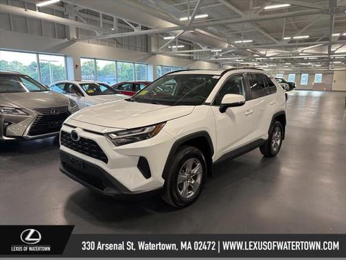 2022 Toyota RAV4 XLE