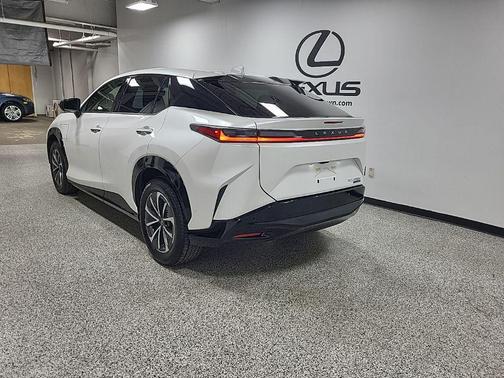 2025 Lexus RZ 450e Premium