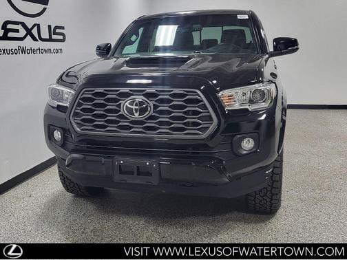 Midnight Black Metallic 2021 Toyota Tacoma TRD Sport