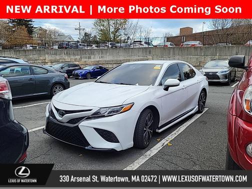 2020 Toyota Camry SE