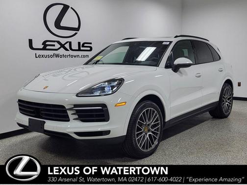 Carrara White Metallic 2022 Porsche Cayenne Platinum Edition
