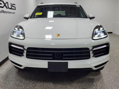 2022 Porsche Cayenne Platinum Edition