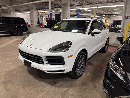 2022 Porsche Cayenne Platinum Edition