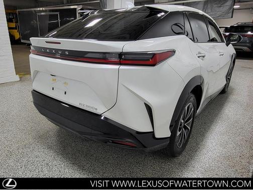 Eminent White Pearl 2025 Lexus RZ 300e Premium