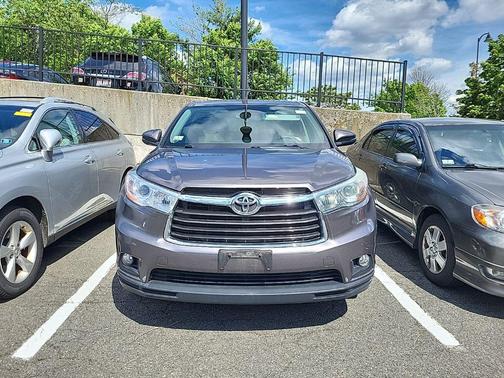 Predawn Gray Mica 2016 Toyota Highlander LE Plus