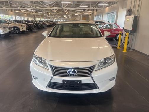 2014 Lexus ES 300h Base