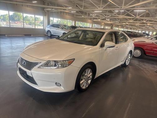 2014 Lexus ES 300h Base