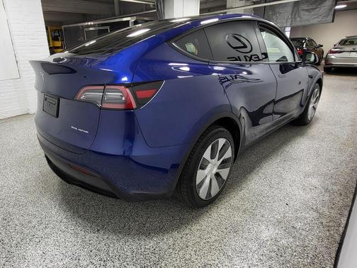 Deep Blue Metallic 2023 Tesla Model Y Long Range Dual Motor All-Wheel Drive