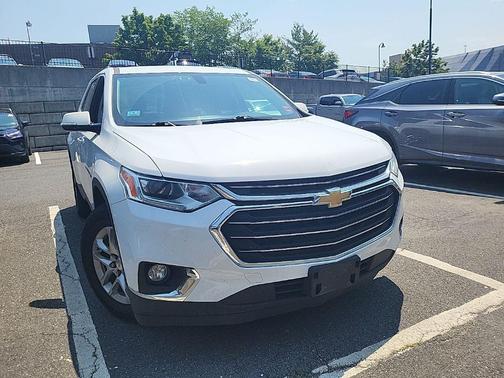Summit White 2019 Chevrolet Traverse LT Leather