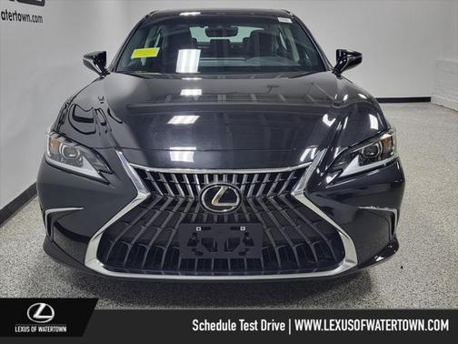 2022 Lexus ES 350 Base