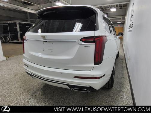 2025 Cadillac XT6 Premium Luxury FWD
