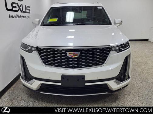 2025 Cadillac XT6 Premium Luxury FWD