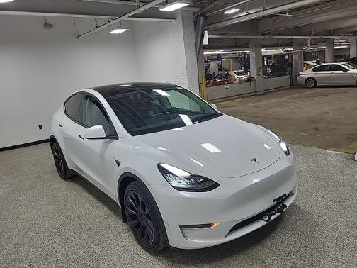 2023 Tesla Model Y Long Range Dual Motor All-Wheel Drive