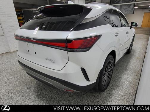 Eminent White Pearl 2023 Lexus RX 350 Luxury